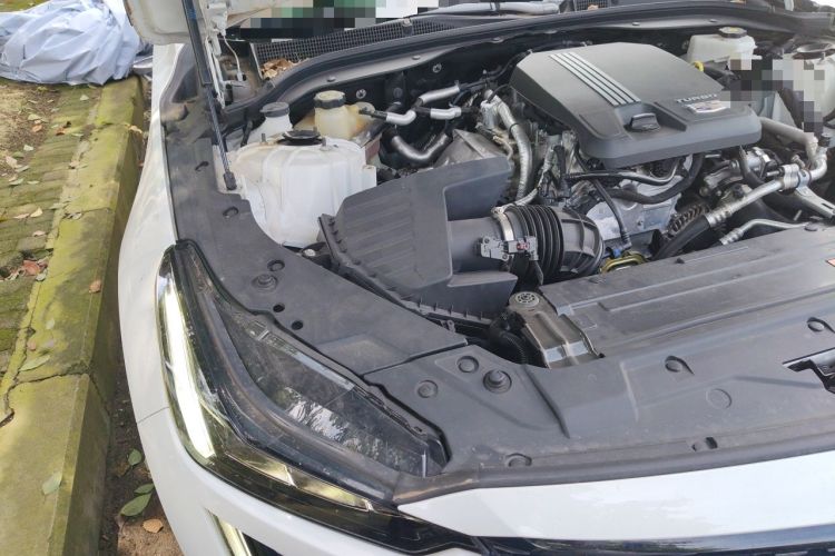 Used Cadillac CT5 2022 28T Luxury Version (Standard Edition) Engine Bay Right