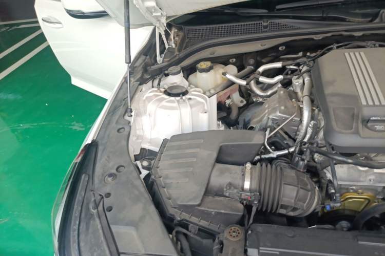 Used Cadillac CT5 2022 28T Luxury Version (Standard Edition) Engine Bay Right