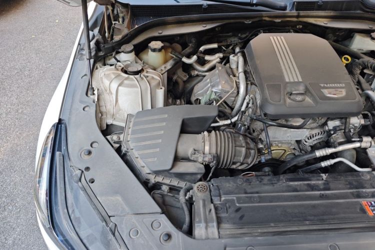 Used Cadillac CT5 2022 28T Luxury Version (Standard Edition) Engine Bay Right