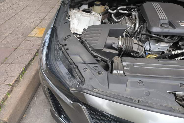 Used Cadillac CT5 2022 28T Prestige Edition Engine Bay Right