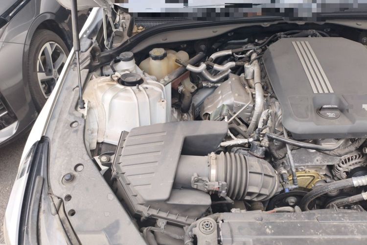 Used Cadillac CT5 2022 28T Luxury Edition Engine Bay Right