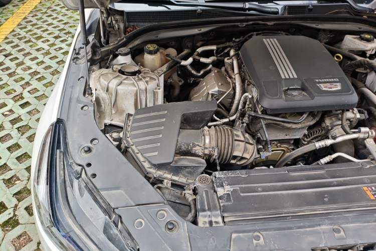 Used Cadillac CT5 2022 28T Platinum Edition Engine Bay Right