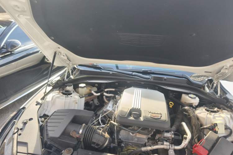 Used Cadillac CT5 2022 28T Luxury Version (Standard Edition) Engine Bay Right