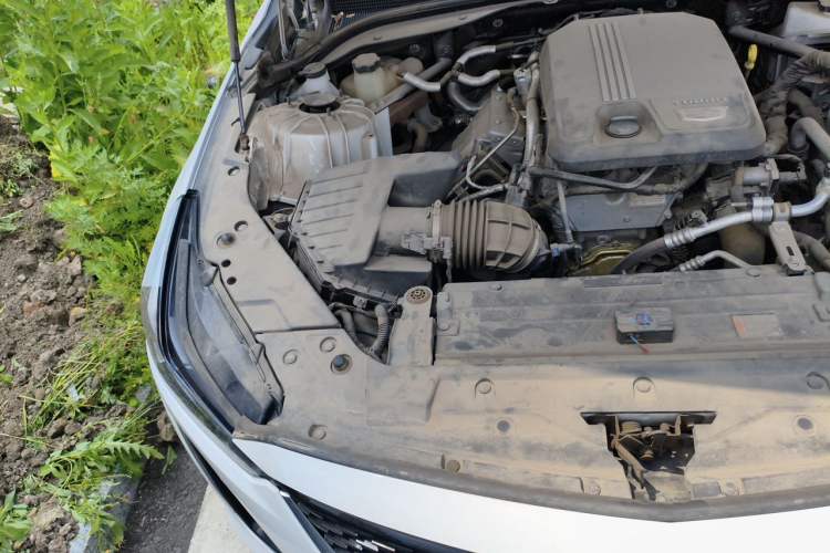 Used Cadillac CT5 2022 28T Luxury Version (Standard Edition) Engine Bay Right