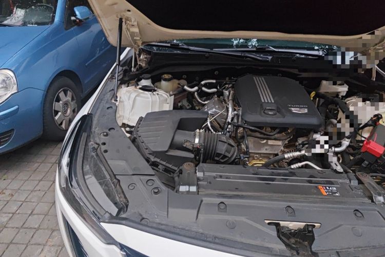 Used Cadillac CT5 2022 28T Luxury Version (Standard Edition) Engine Bay Right