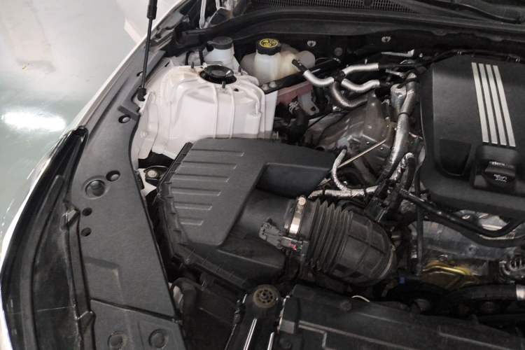 Used Cadillac CT5 2022 28T Prestige Edition Engine Bay Right
