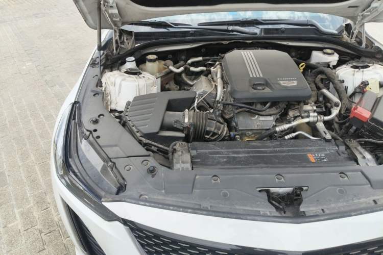 Used Cadillac CT5 2022 28T Luxury Edition Engine Bay Right