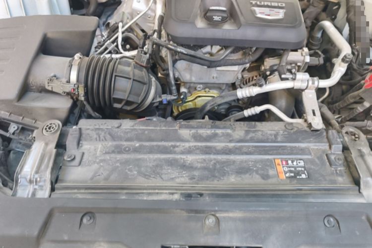 Used Cadillac CT5 2022 28T Luxury Edition Engine Bay