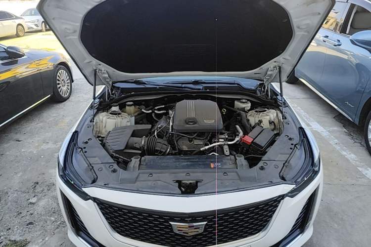Used Cadillac CT5 2022 28T Luxury Edition Engine Bay