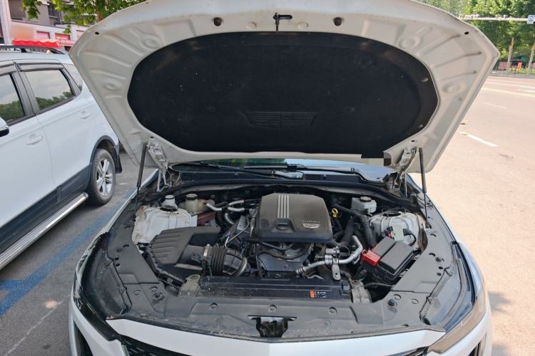 Used Cadillac CT5 2022 28T Luxury Edition Engine Bay