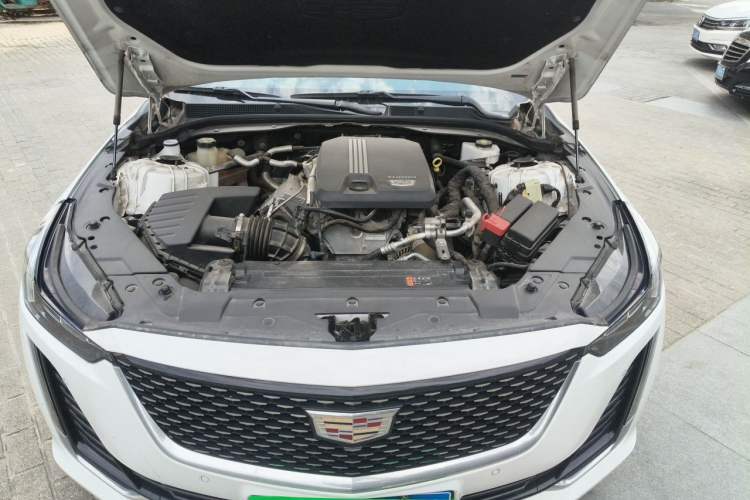 Used Cadillac CT5 2022 28T Luxury Edition Engine Bay