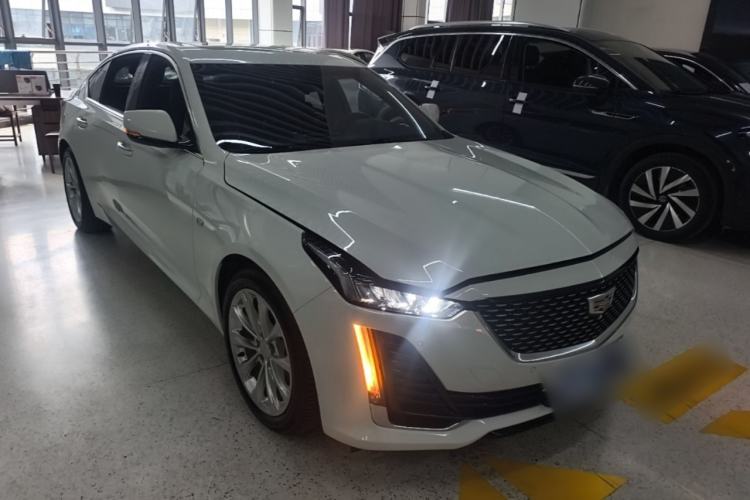 Used Cadillac CT5 2022 28T Luxury Version (Standard Edition) Front Right 45 Deg