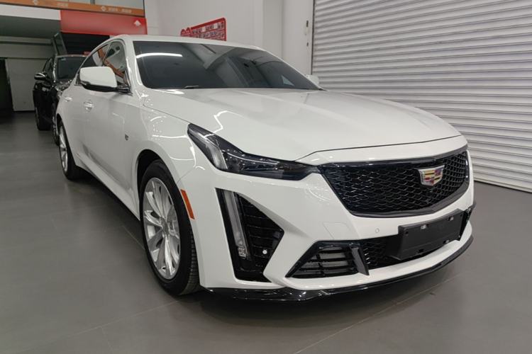 Used Cadillac CT5 2022 28T Luxury Edition Front Right 45 Deg