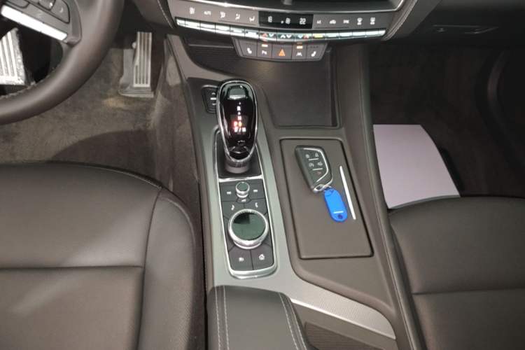 Used Cadillac CT5 2022 28T Prestige Edition Gear Lever