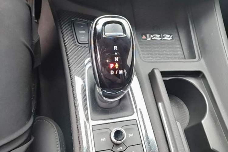 Used Cadillac CT5 2022 28T Platinum Edition Gear Lever