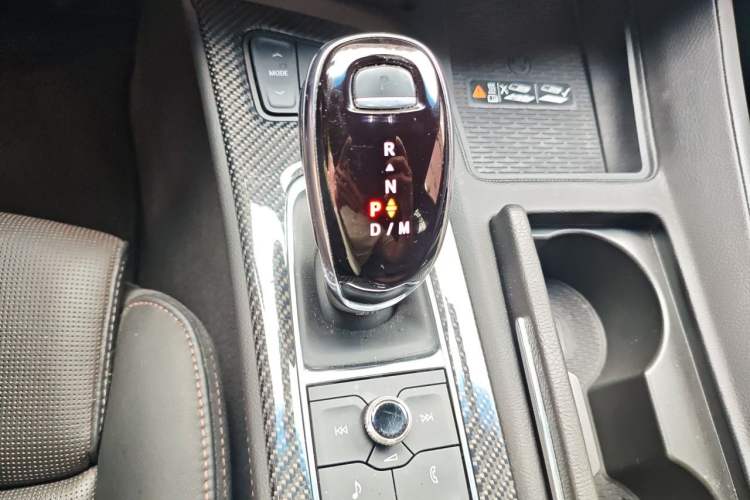 Used Cadillac CT5 2022 28T Platinum Edition Gear Lever