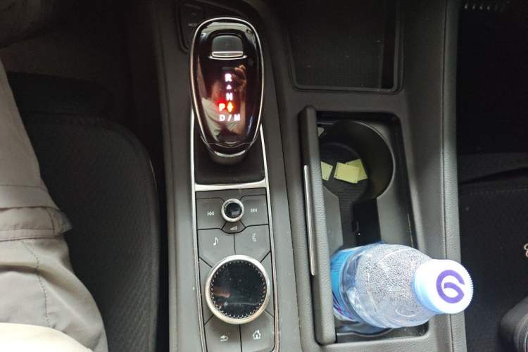 Used Cadillac CT5 2022 28T Fashion Edition Gear Lever