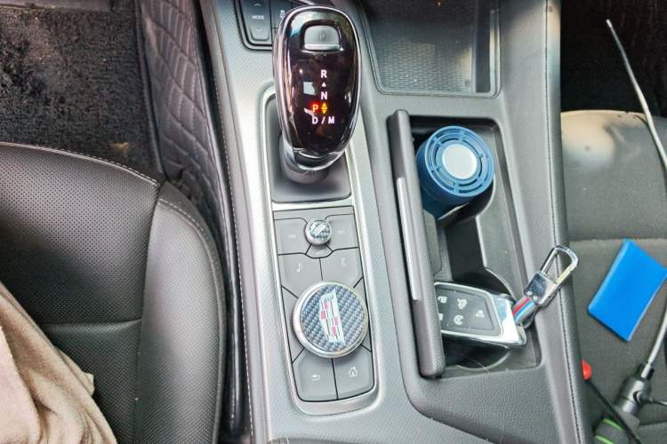 Used Cadillac CT5 2022 28T Luxury Edition Gear Lever