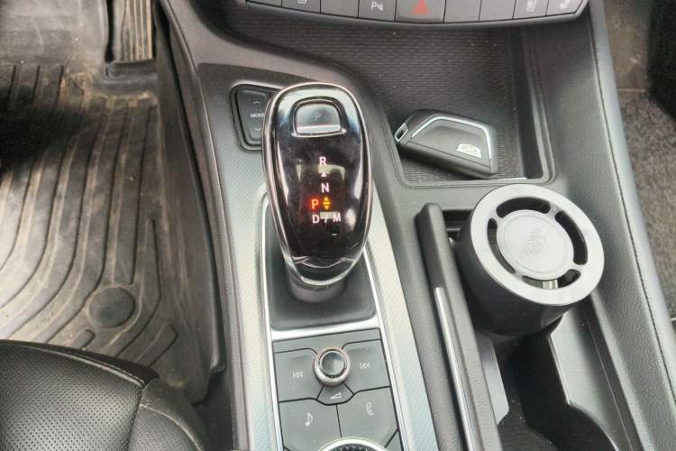 Used Cadillac CT5 2022 28T Luxury Edition Gear Lever