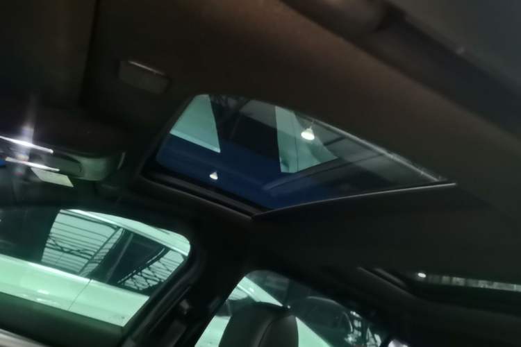 Used Cadillac CT5 2022 28T Luxury Edition Headliner