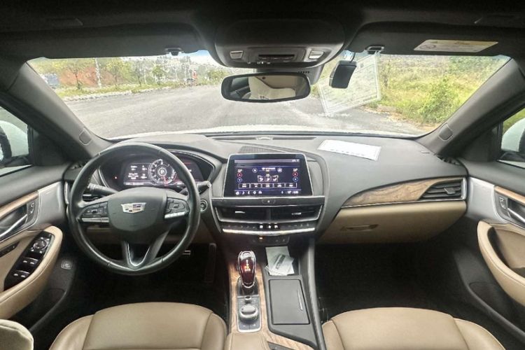 Used Cadillac CT5 2022 28T Prestige Edition Interior 1