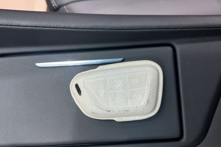 Used Cadillac CT5 2022 28T Luxury Edition Interior 1