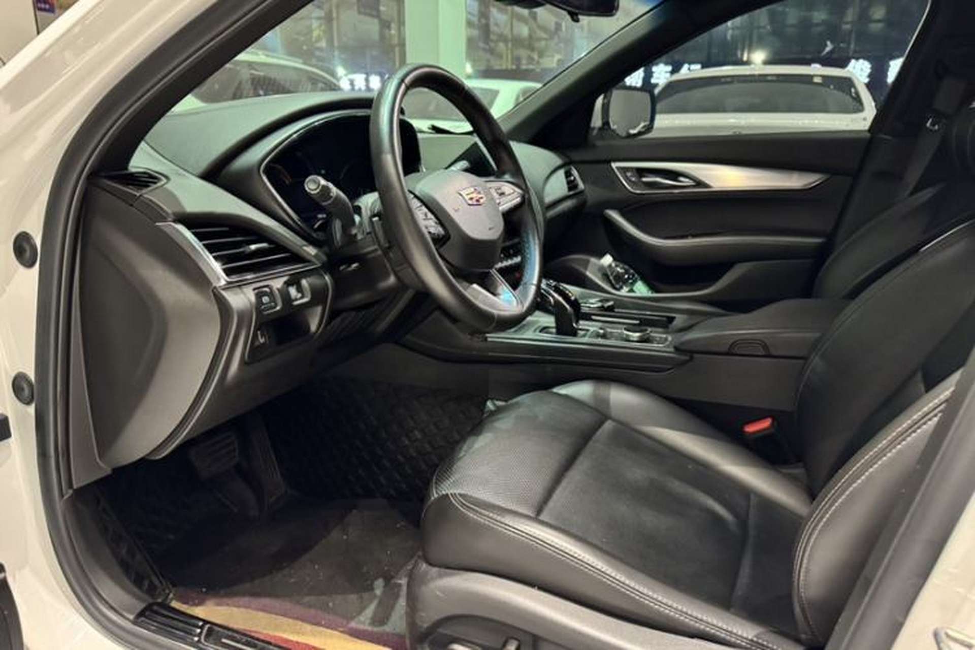 Used Cadillac CT5 2022 28T Fashion Edition Interior 2