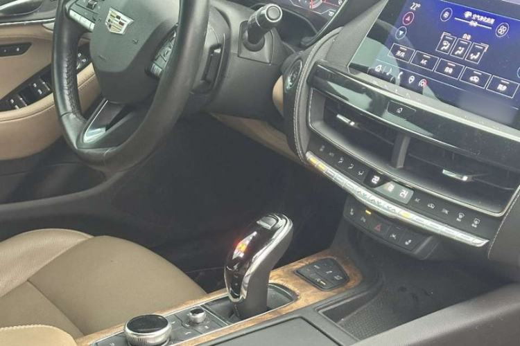 Used Cadillac CT5 2022 28T Prestige Edition Interior 2