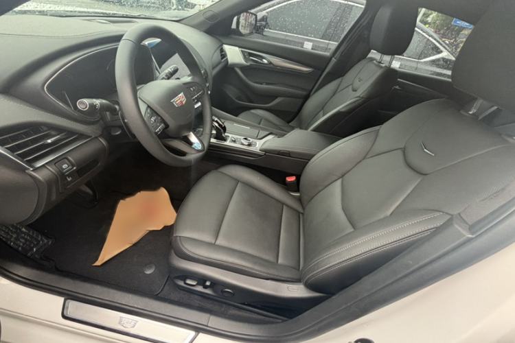 Used Cadillac CT5 2022 28T Luxury Edition Interior 3