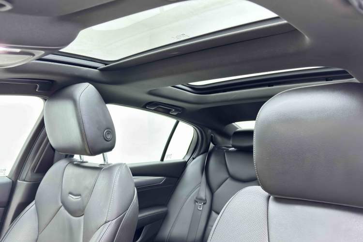 Used Cadillac CT5 2022 28T Luxury Version (Standard Edition) Interior 4