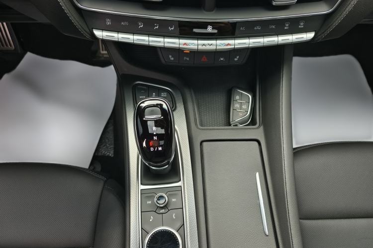 Used Cadillac CT5 2022 28T Prestige Edition Interior 8
