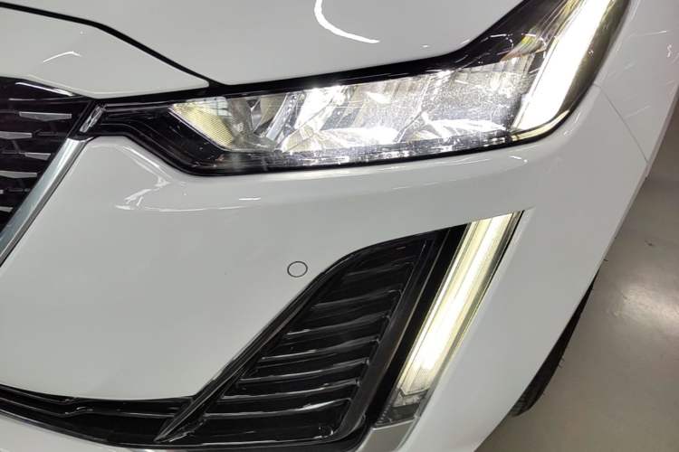 Used Cadillac CT5 2022 28T Luxury Version (Standard Edition) Left Front Headlight