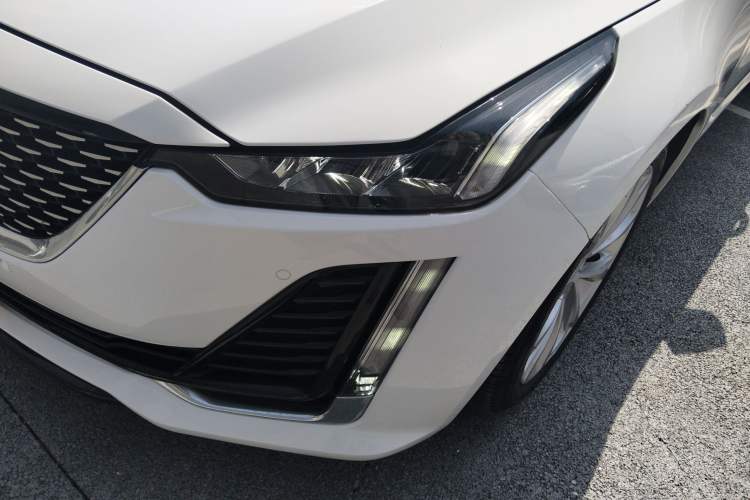 Used Cadillac CT5 2022 28T Luxury Version (Standard Edition) Left Front Headlight