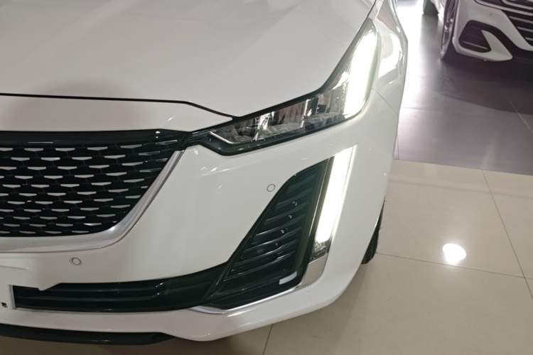 Used Cadillac CT5 2022 28T Prestige Edition Left Front Headlight