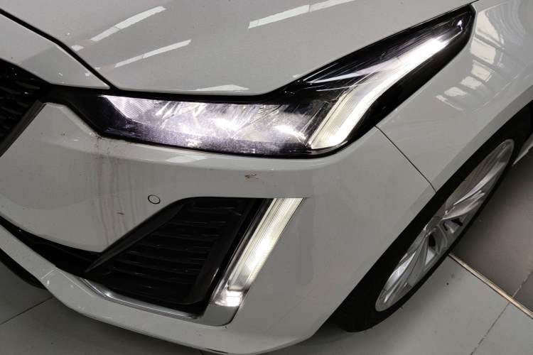 Used Cadillac CT5 2022 28T Luxury Version (Standard Edition) Left Front Headlight