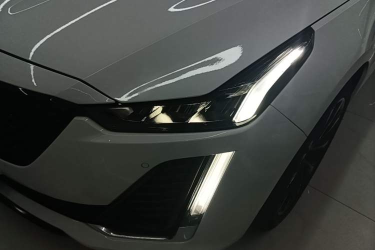 Used Cadillac CT5 2022 28T Luxury Version (Standard Edition) Left Front Headlight