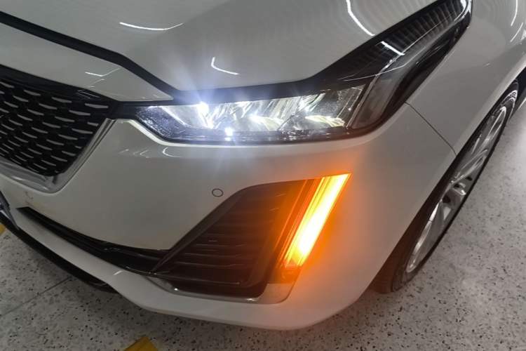 Used Cadillac CT5 2022 28T Luxury Version (Standard Edition) Left Front Headlight