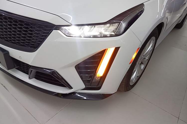 Used Cadillac CT5 2022 28T Luxury Version (Standard Edition) Left Front Headlight