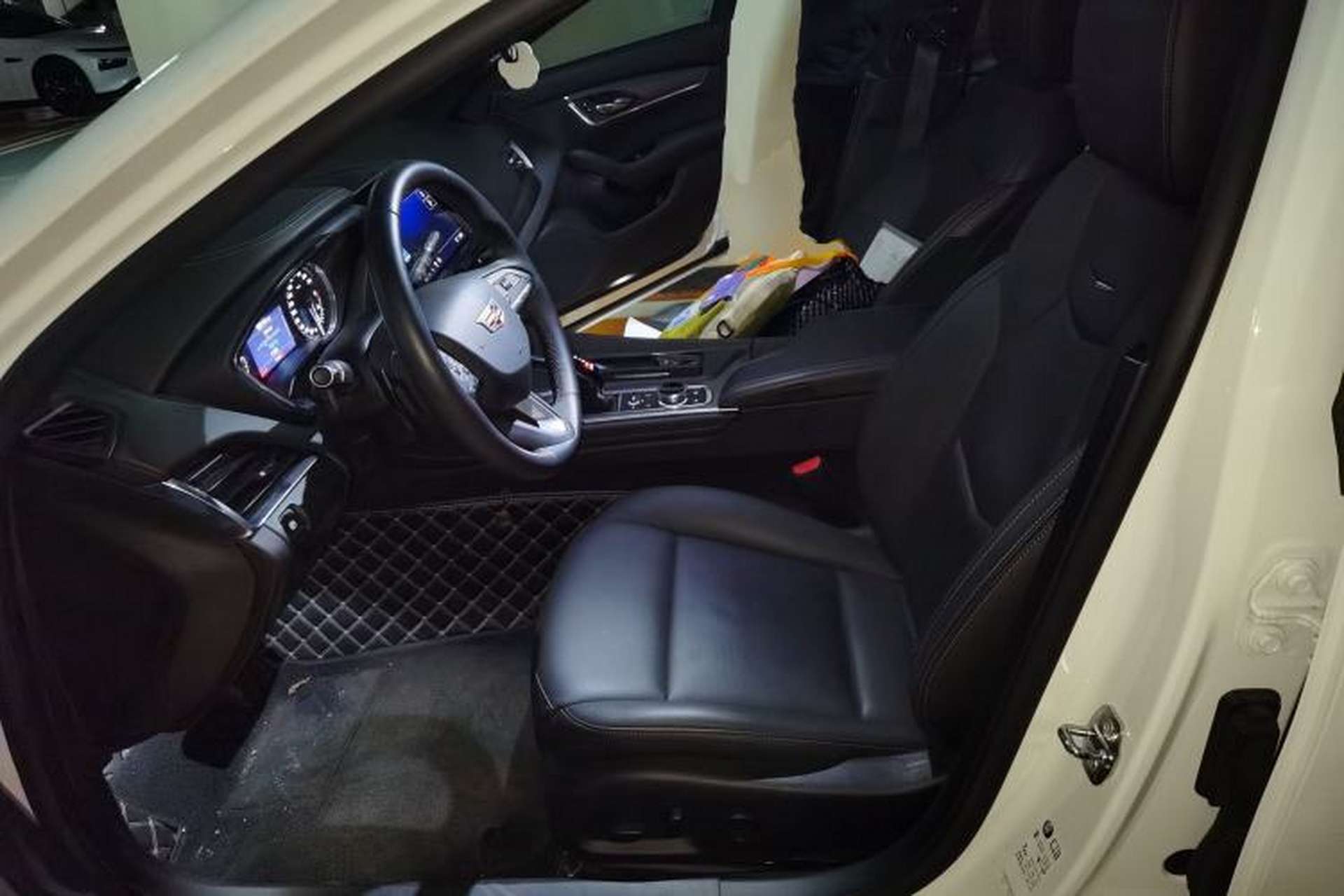 Used Cadillac CT5 2022 28T Luxury Version (Standard Edition) Left Front Seat