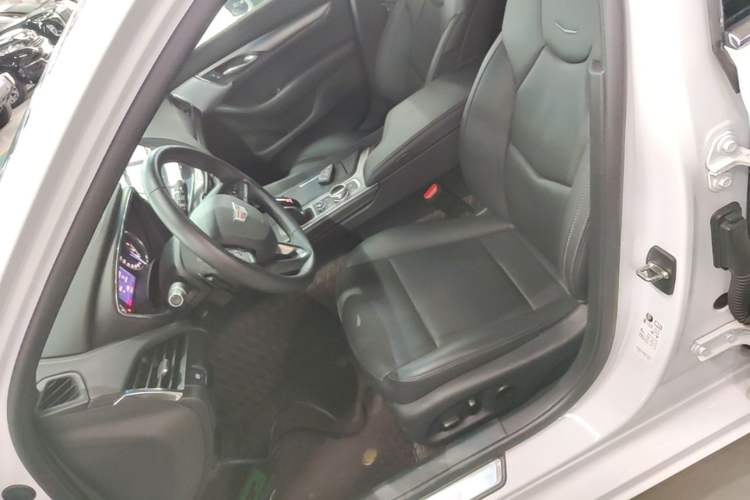 Used Cadillac CT5 2022 28T Luxury Version (Standard Edition) Left Front Seat