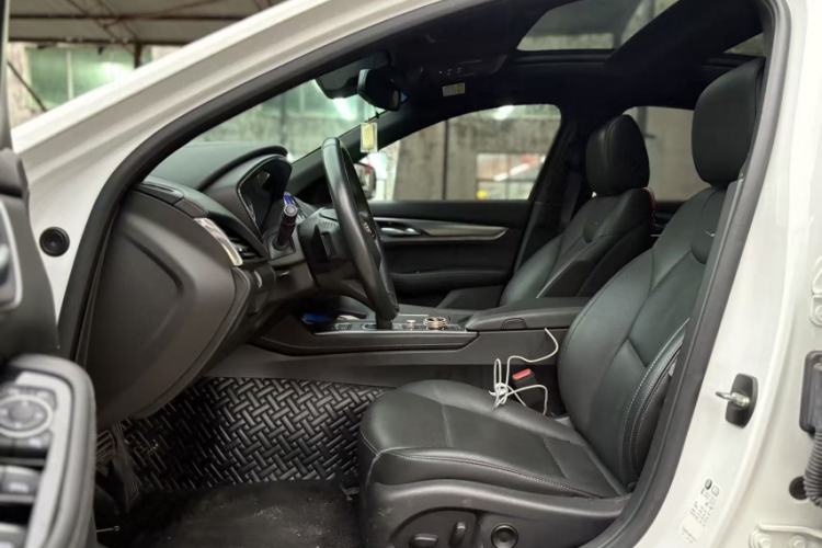 Used Cadillac CT5 2022 28T Luxury Version (Standard Edition) Left Front Seat