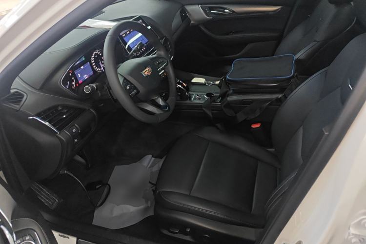 Used Cadillac CT5 2022 28T Luxury Version (Standard Edition) Left Front Seat