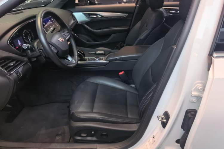 Used Cadillac CT5 2022 28T Luxury Edition Left Front Seat