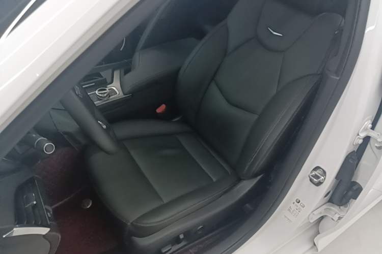 Used Cadillac CT5 2022 28T Luxury Version (Standard Edition) Left Front Seat