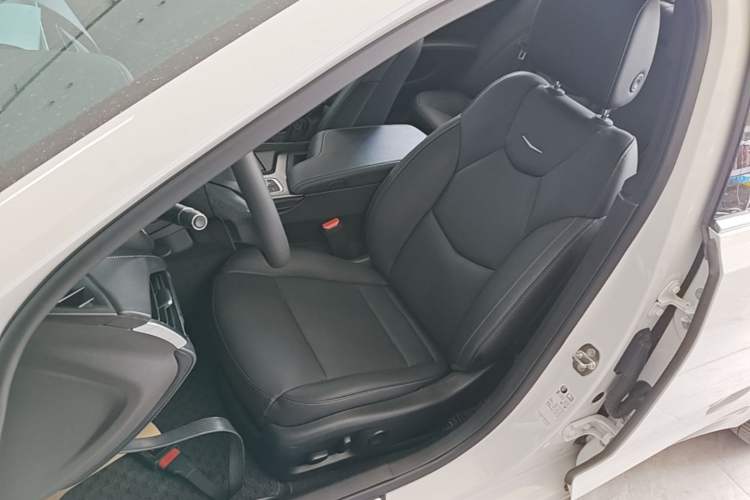 Used Cadillac CT5 2022 28T Luxury Version (Standard Edition) Left Front Seat