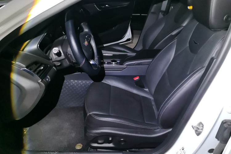 Used Cadillac CT5 2022 28T Luxury Edition Left Front Seat