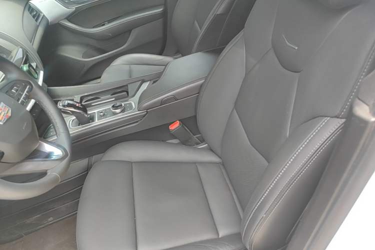 Used Cadillac CT5 2022 28T Luxury Version (Standard Edition) Left Front Seat