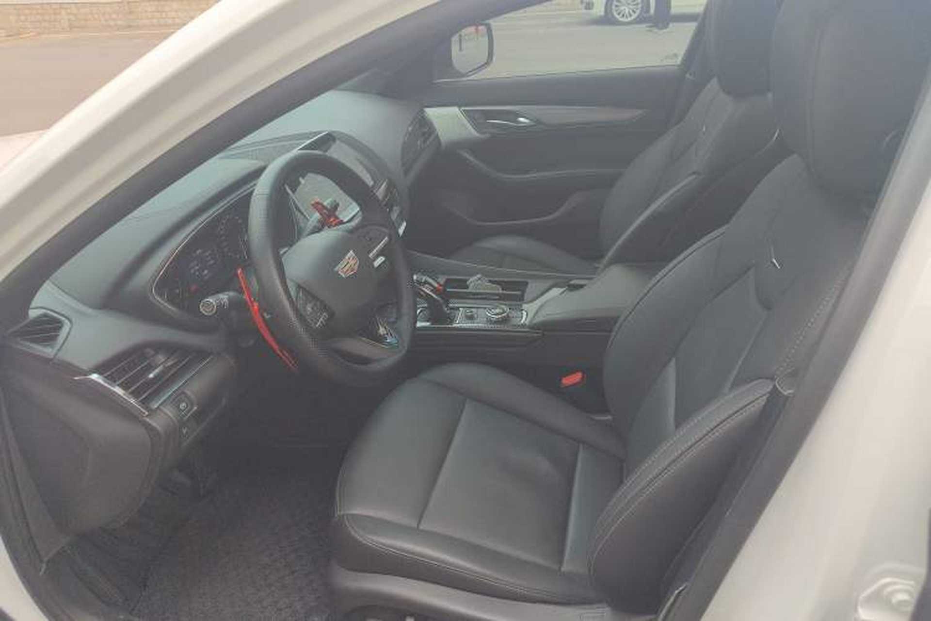 Used Cadillac CT5 2022 28T Luxury Edition Left Front Seat