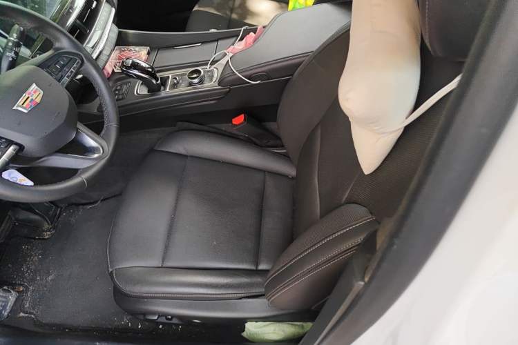 Used Cadillac CT5 2022 28T Luxury Version (Standard Edition) Left Front Seat