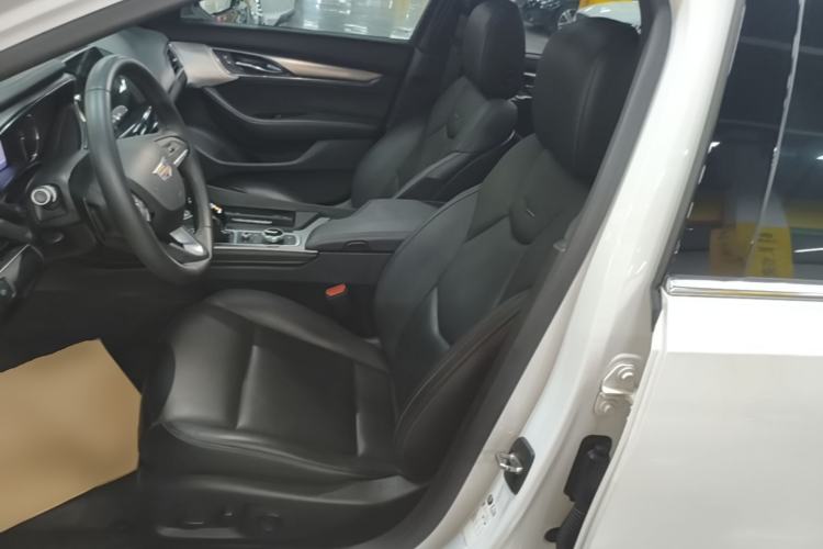 Used Cadillac CT5 2022 28T Luxury Edition Left Front Seat